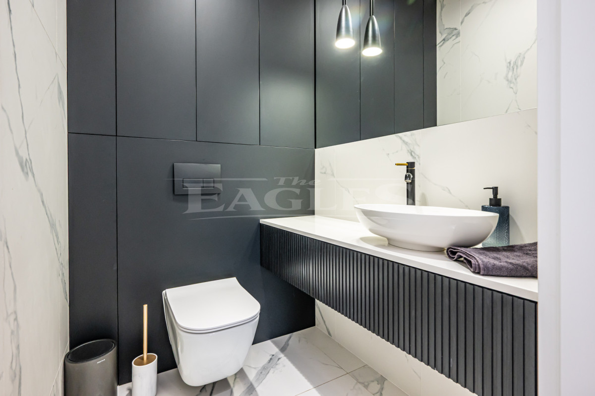 Elegant single-storey house, fully equipped