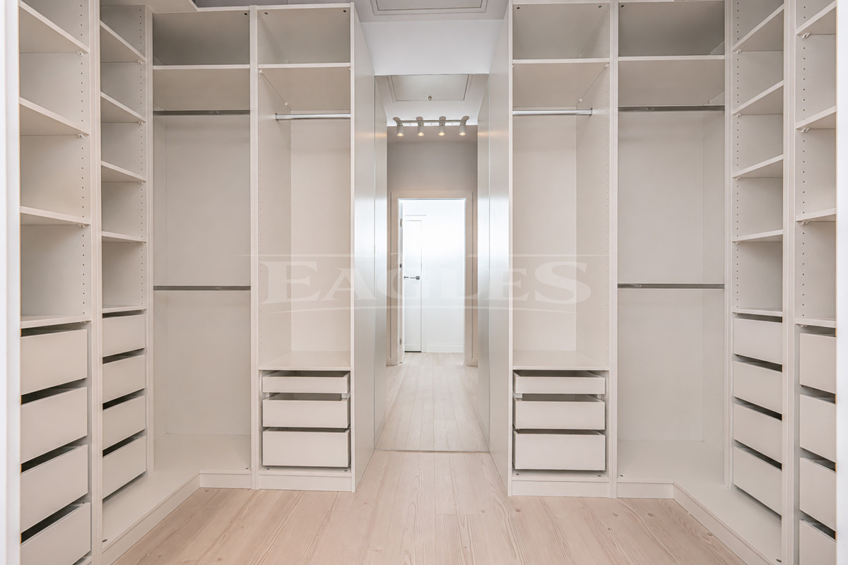 Elegant single-storey house, fully equipped