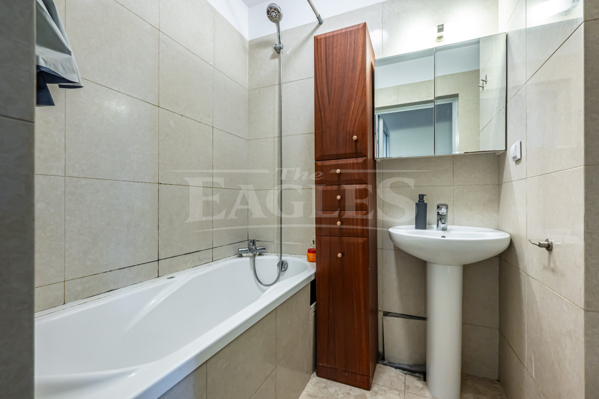 Spacious 3-room apartment, 80 m², with garage