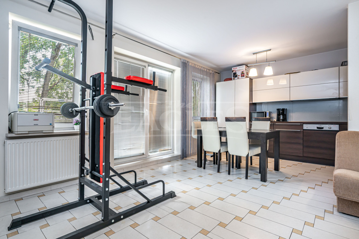 Spacious 3-room apartment, 80 m², with garage