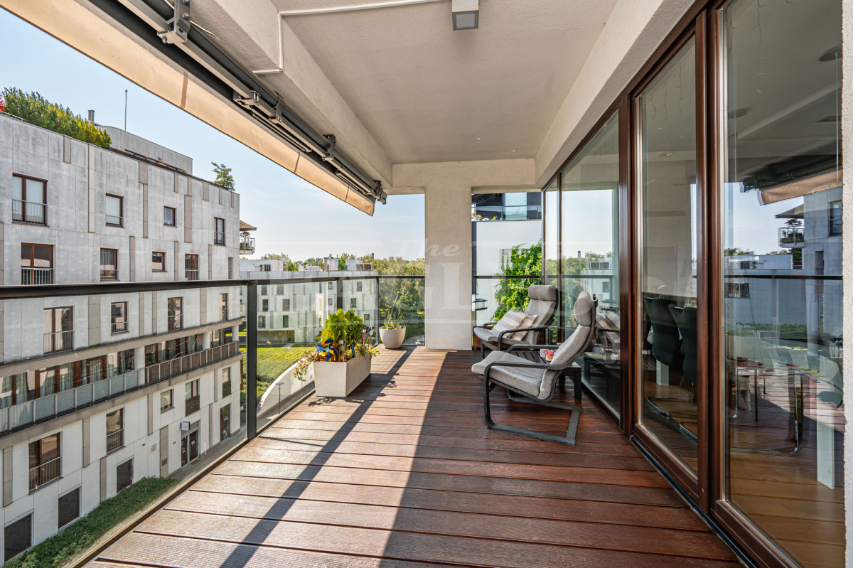 Apartament z tarasem przy Polach Mokotowskich