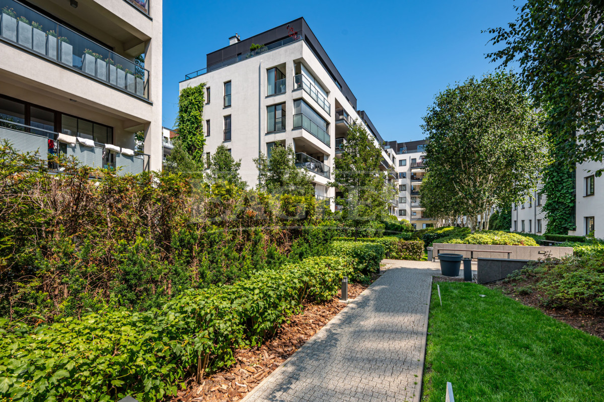 Apartament z tarasem przy Polach Mokotowskich